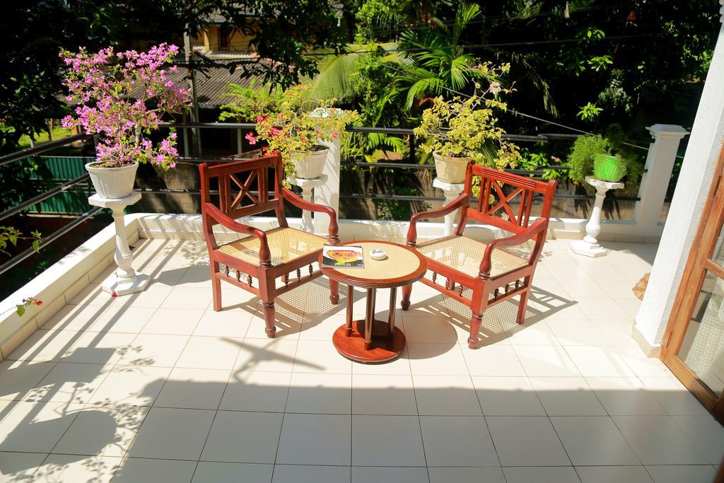 Holiday Nest Bed & Breakfast Wadduwa Exterior foto