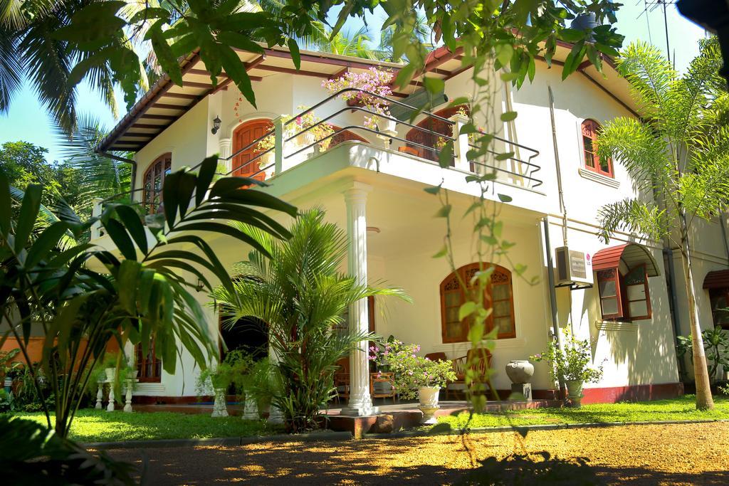 Holiday Nest Bed & Breakfast Wadduwa Exterior foto